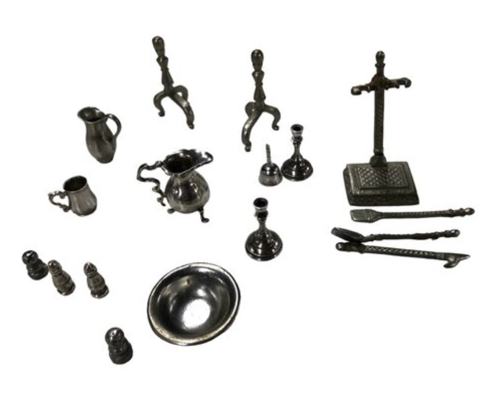 Doll House Miniatures!  Check out Wednesday's Auction.  It starts to close at 8:00 PM.  All proceeds go back to the community!  conta.cc/3r9Mdx8