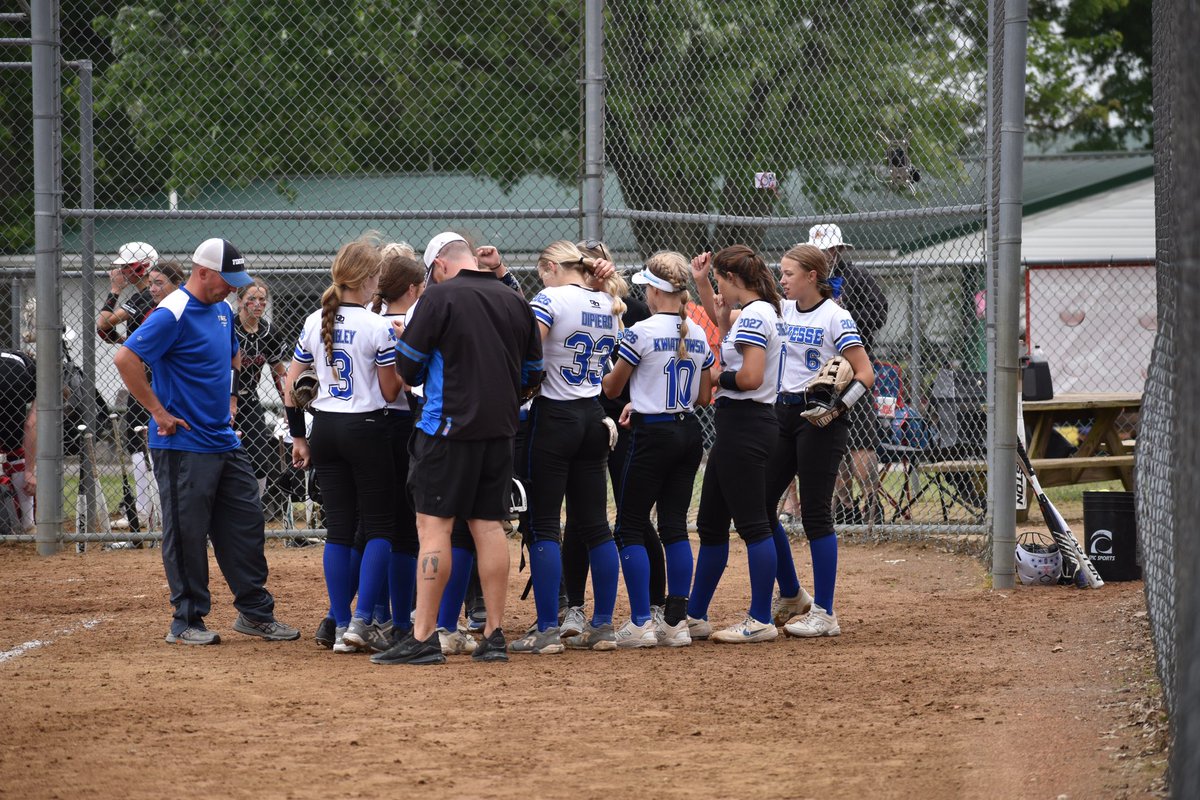 So excited for Fire in the Sky to start tomorrow!🔥💙 <a href="/FinesseOhioSB/">Finesse Ohio Softball</a> <a href="/FIREintheSKYsb/">Fire in the Sky</a>