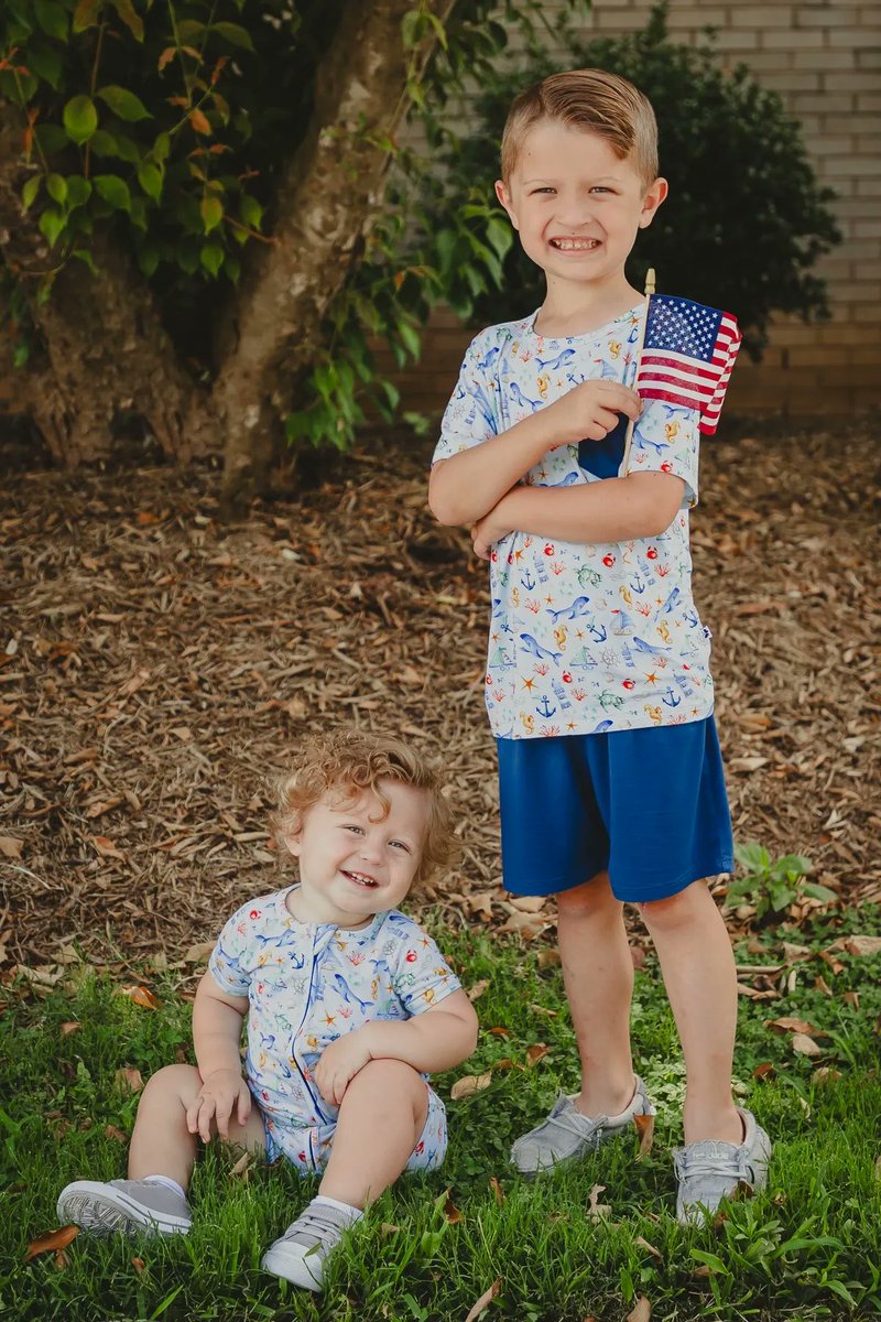 graceconcord_'s tweet photo. God Bless America! 🇺🇸 

#graceonfire #globalmethodist #graceconcord https://t.co/biBvirRa1u