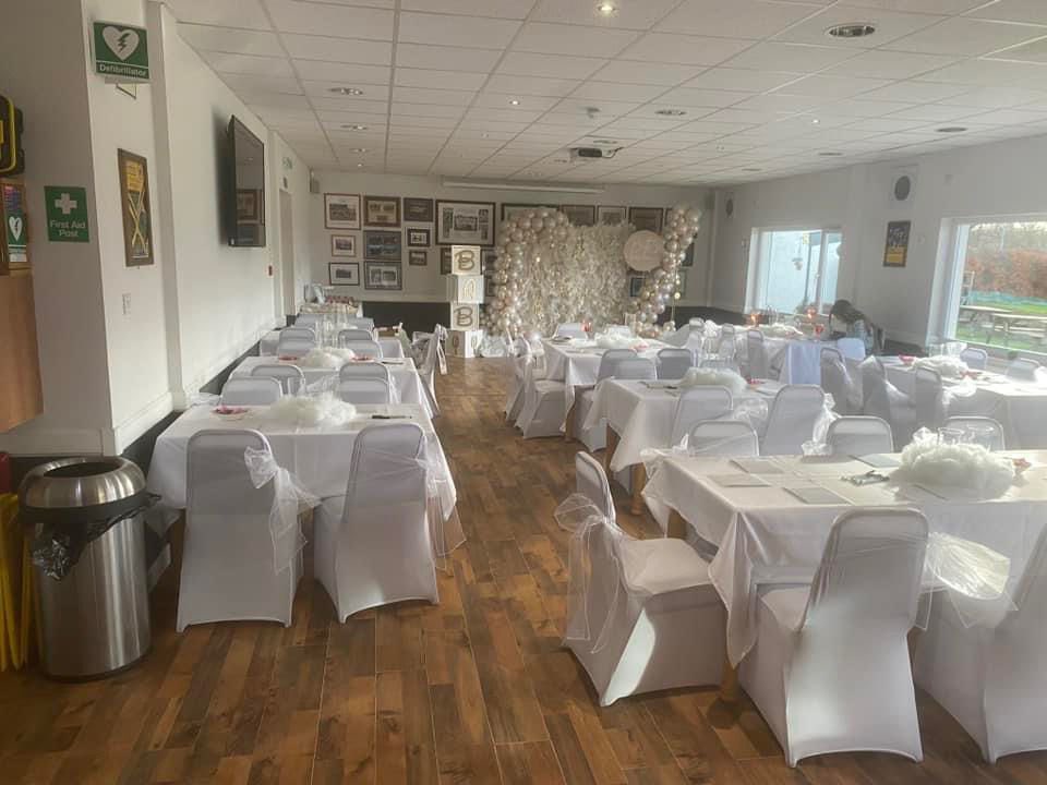 UddingstonCSC's tweet photo. 𝑭𝒖𝒏𝒄𝒕𝒊𝒐𝒏 𝒉𝒂𝒍𝒍 𝒉𝒊𝒓𝒆

Our function hall is available to hire for your next celebration! 🎉🎉
 
A clean and spacious hall with access to the “best beer garden in Uddingston” overlooking our cricket pitch, it’s a lovely place to sit on a nice evening. 

(Pt 1/4) https://t.co/bYmHSIdQbu