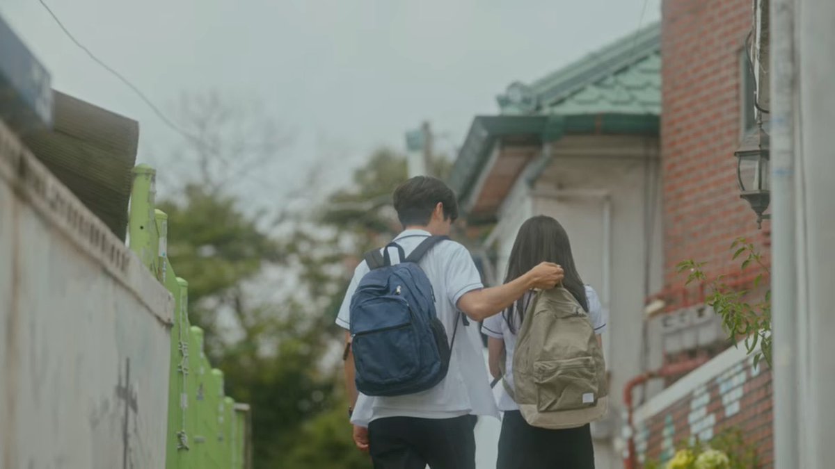kdramathoughts_'s tweet photo. a friendly reminder: you deserve this kind of love https://t.co/68fu9WxKBc
