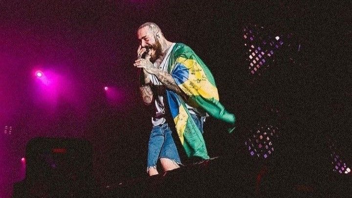 PortalPostBR's tweet photo. .@postmalone, 
You mean the world to us, more than you can ever imagine.

Thank you for being who you are.
We love u so fucking much 💕 https://t.co/blUbD8xpsn