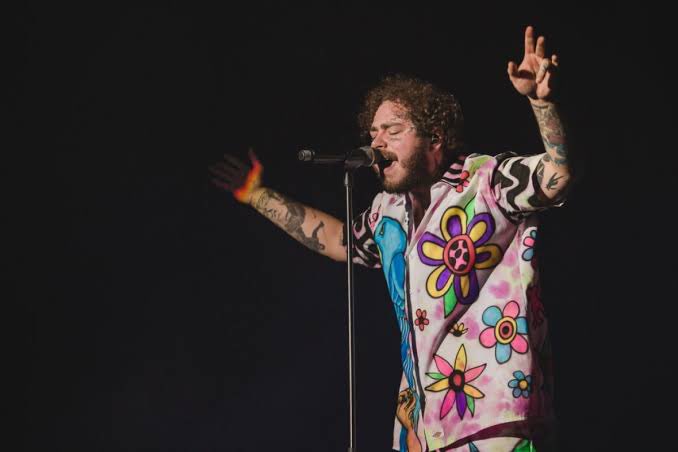 PortalPostBR's tweet photo. .@postmalone, 
You mean the world to us, more than you can ever imagine.

Thank you for being who you are.
We love u so fucking much 💕 https://t.co/blUbD8xpsn