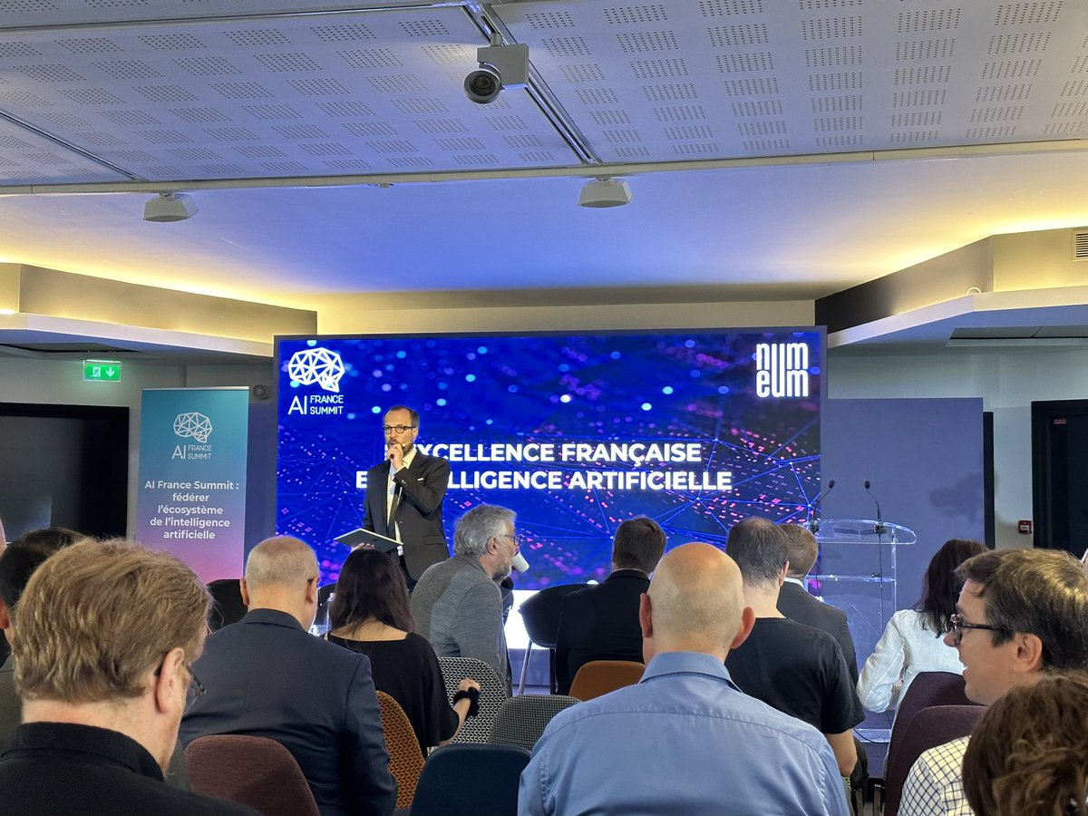 olschneider's tweet photo. Journée sur l'intelligence artificielle, de la stratégie aux outils en passant par la reglementation et l'ethique. https://t.co/koHPZMtTUu