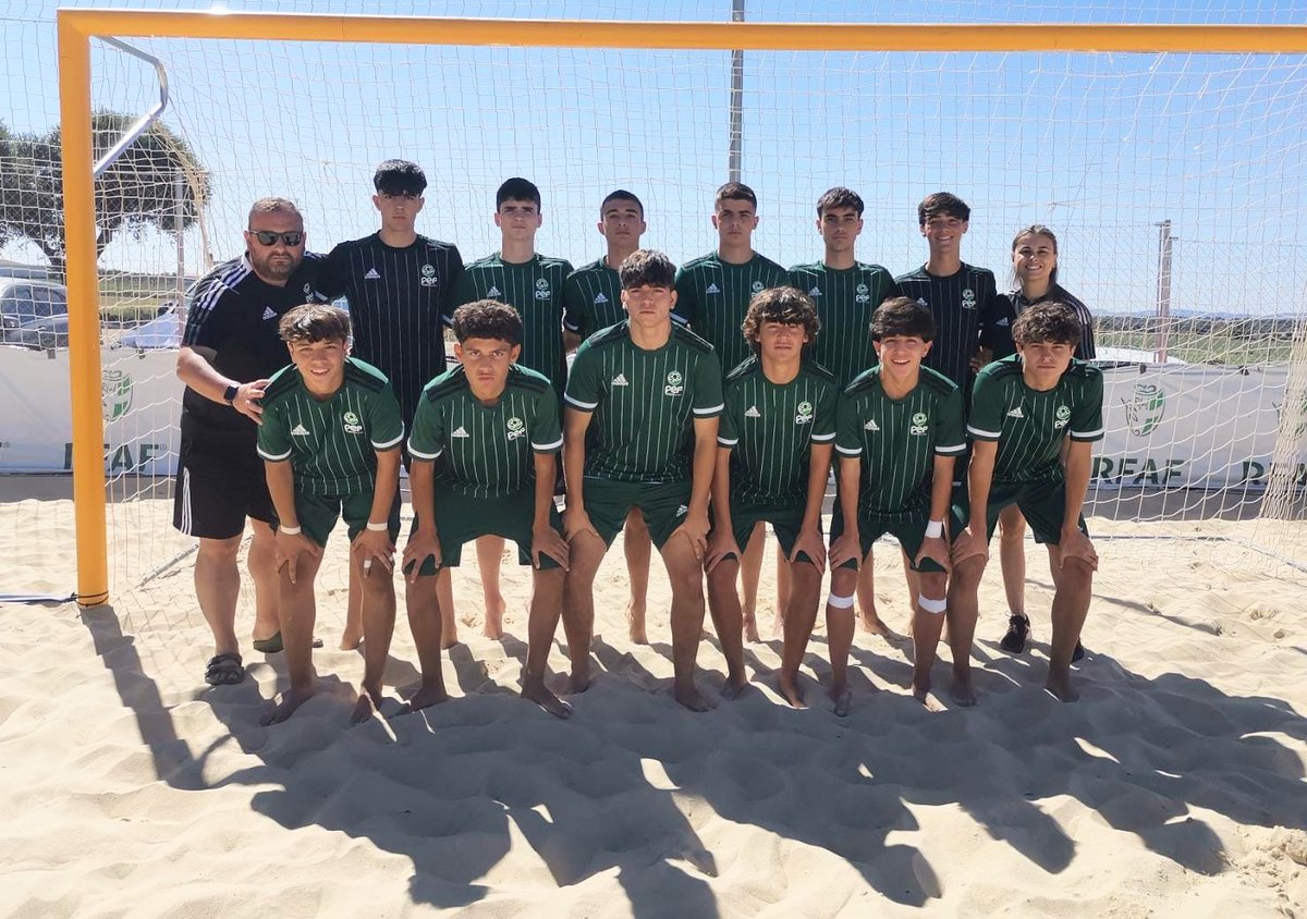 FedExFutbol's tweet photo. ⚽🏖️ | #FútbolPlaya |

🇪🇦CNSA Sub-16
📍Alcaracejos (Córdoba)

BALEARES 4-5 EXTREMADURA

👏👏👏¡Gran victoria de los cadetes extremeños en su debut! 🗓️Mañana segundo duelo ante Cataluña.

#VamosExtremeña💚🤍🖤 https://t.co/F5hUcOvSMB