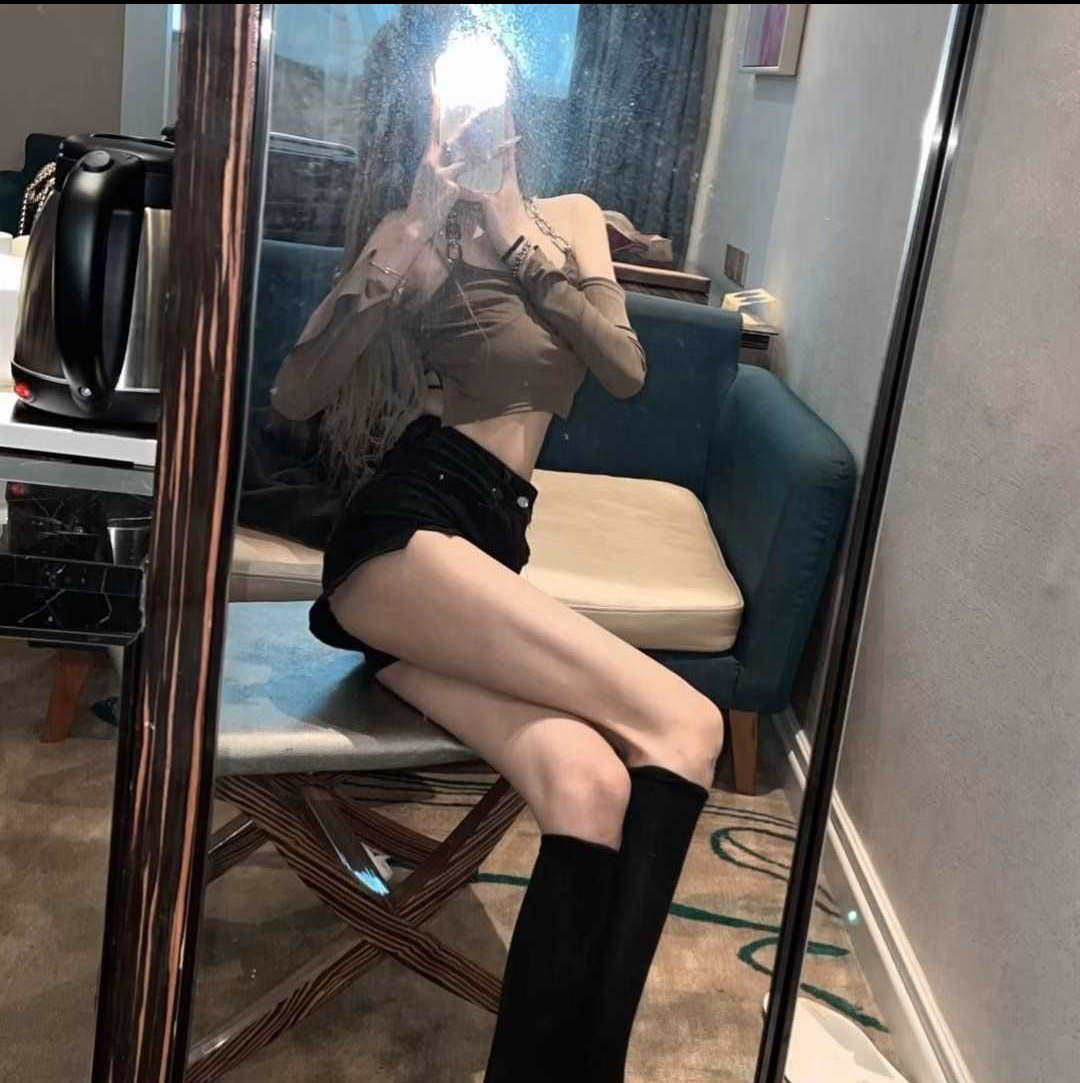 TTmo1271933's tweet photo. 一个人的夜晚。
#西安资源 #西安线下 #西安约炮 #西安同城 #西安高端 #西安 https://t.co/DZ5Z8axFJ5