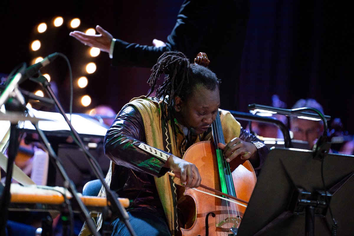 georgiaruth's tweet photo. Tonight on @bbcradiocymru we’ll be broadcasting an electrifying performance by @Abel_Cellist with @BBCNOW &amp; @gnawa_londonuk from Hoddinott Hall in Cardiff. And hearing from fabulous @Rogue_Jones cellist @e_ifan who was in the audience on the night!

📻7pm
https://t.co/ul2Saku0tc https://t.co/Bxh5ySuyXg