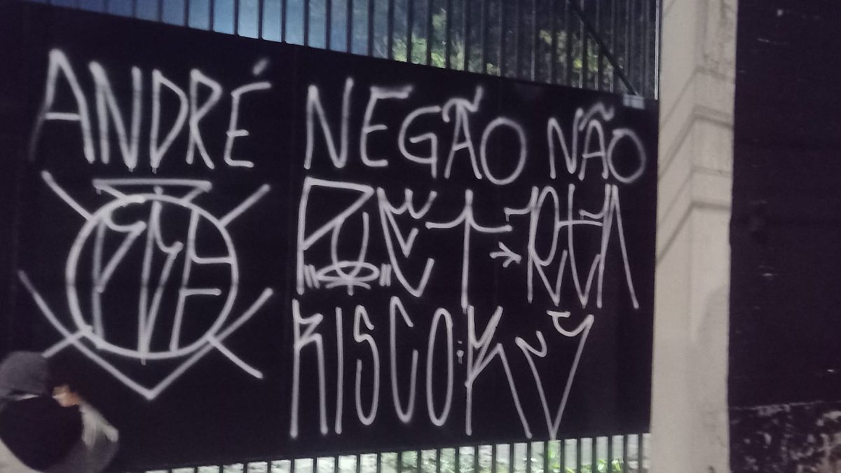 Guilher10766480's tweet image. #ForaDuilio ☢️
#foraAndres ☢️
#foraAndreNegao ☢️
#foraRenovaçãoeTransparencia☢️