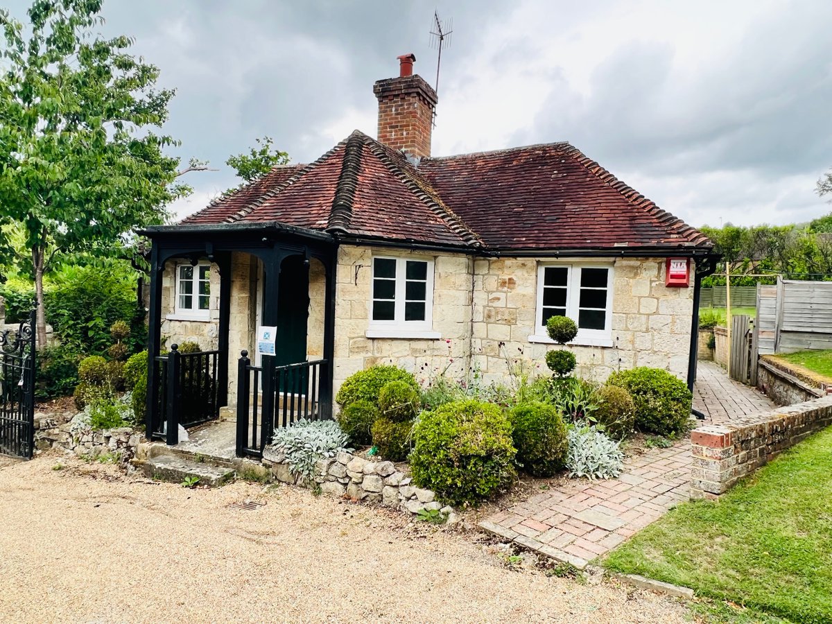 Underriver House in Kent. Shoutout to Westgreen Construction!  😊

Connect with us to #futureproofyourbusiness with our #VirtualDesktop services and #workfromanywhere.
#cloudcomputing #cloudmigration #managedserviceprovider #ITservices