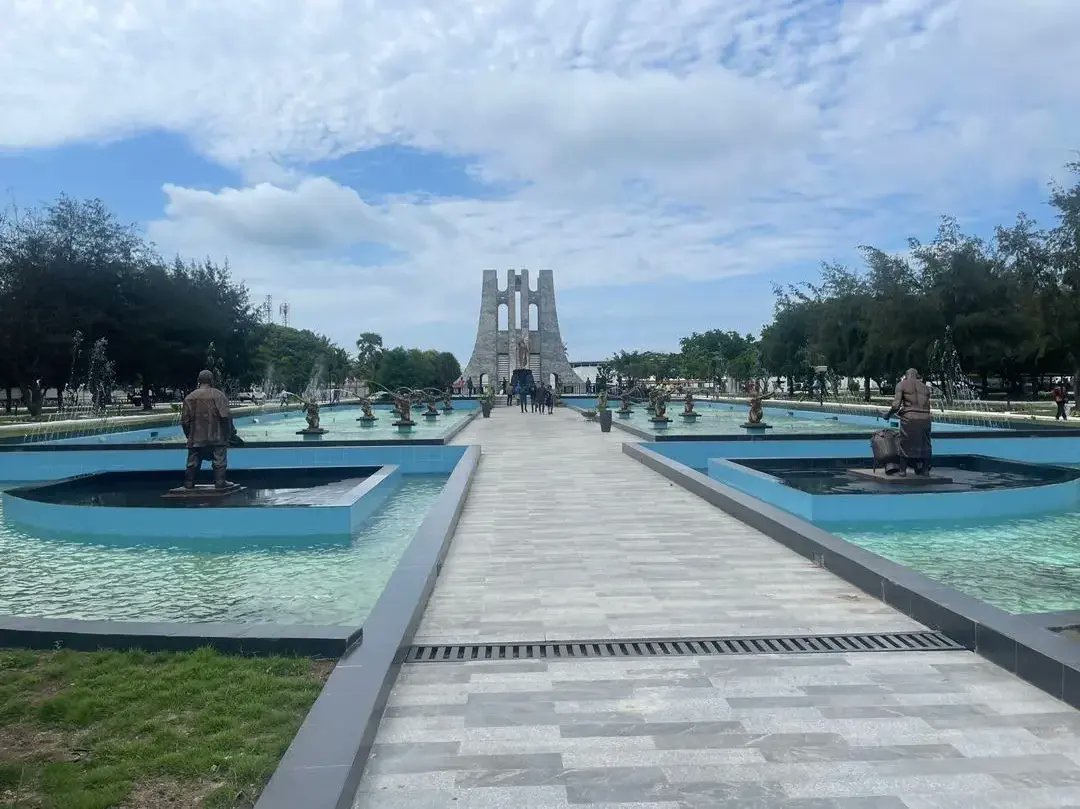 ghana-tourism-authority-on-twitter-a-view-of-the-mausoleum-and