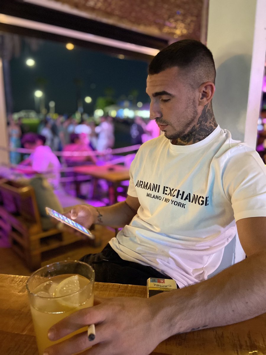 _rubbenn's tweet image. 2 moods en 1 dia