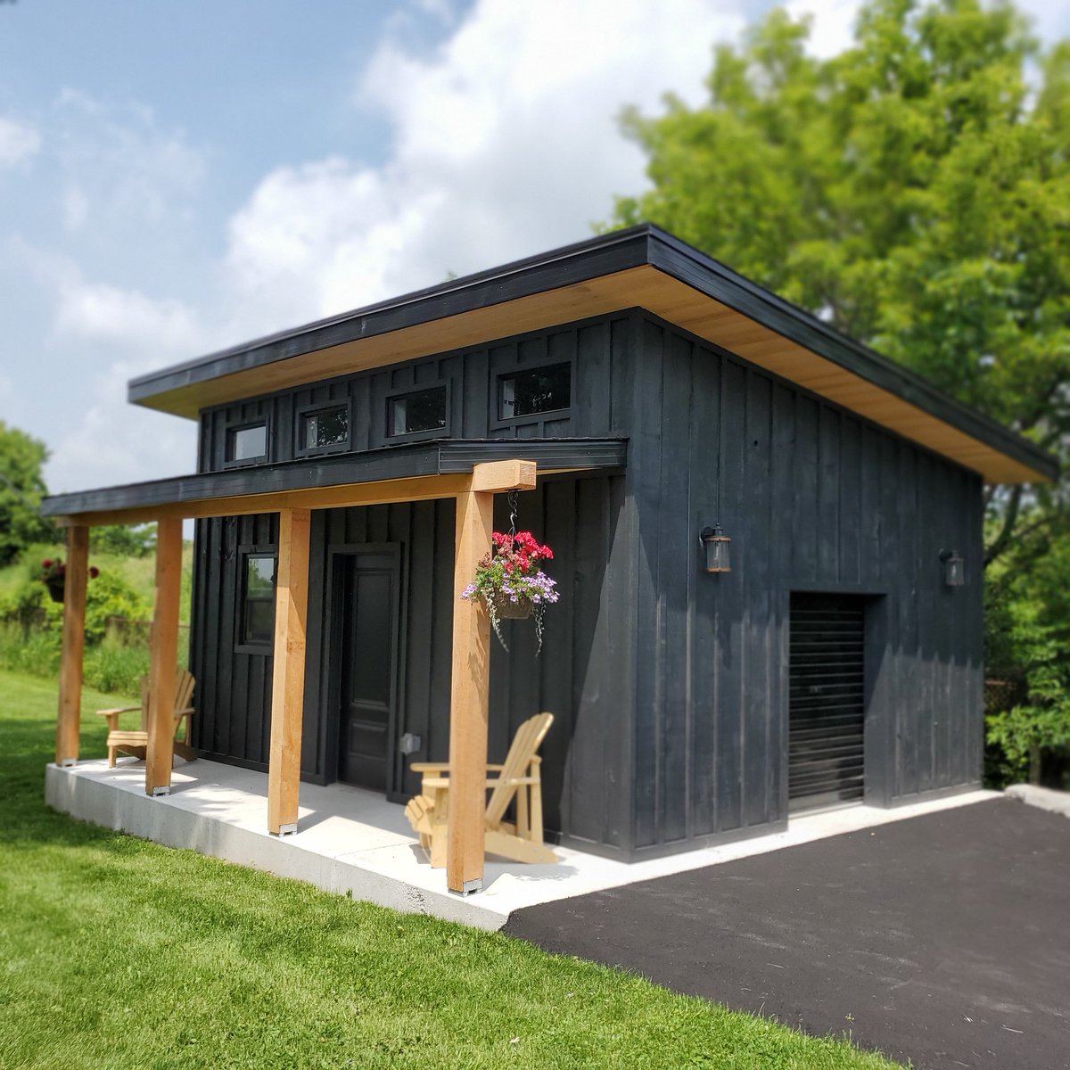 FinishesInc's tweet photo. Our team recently completed this project for J.B.M. Hardwoods.   A fun and unique project that we absolutely enjoyed!

#designbuild #Construction https://t.co/PITjmtdmVB