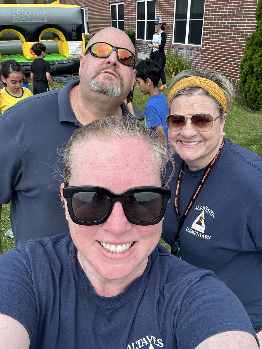 Christine Chute tweet media