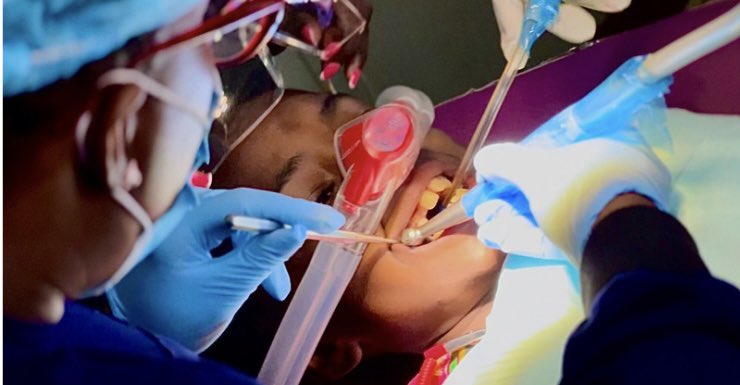 BasilsDental's tweet photo. In case you were wondering, any procedure can be done under nitrous oxide. Including full mouth rehabilitation. #4thofJuly #kampalatoEntebbe #nitrousoxide https://t.co/c0QOExO6Dl