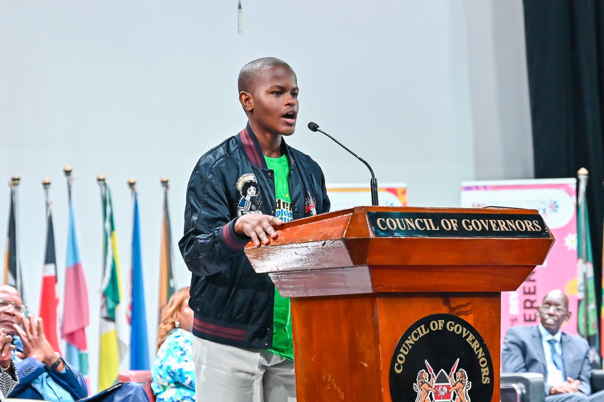 UNICEFKenya's tweet image. “As the Children's President, I’m very excited to represent our issues at the Children's Devolution Conference. I believe that every child's voice needs to be heard by our local and national leaders,” Samuel Smith, 14 years old, Mikindani Primary, Mombasa County. #DevolutionAt10