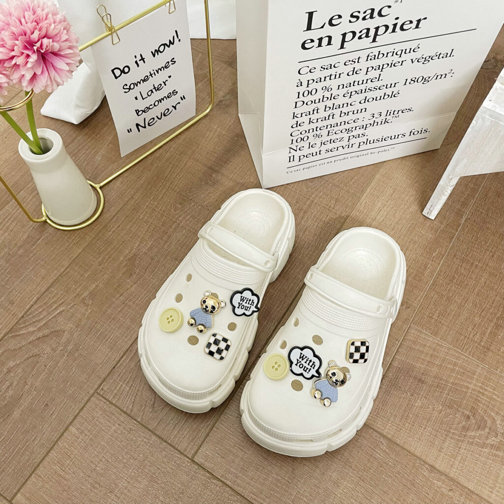 shoecharminfo's tweet image. Stand out from the crowd with our shoe charms! Whether it's lace-up shoes or slip-ons, our charms add a unique touch to any footwear. #ShoeCharms #MakeItUnique