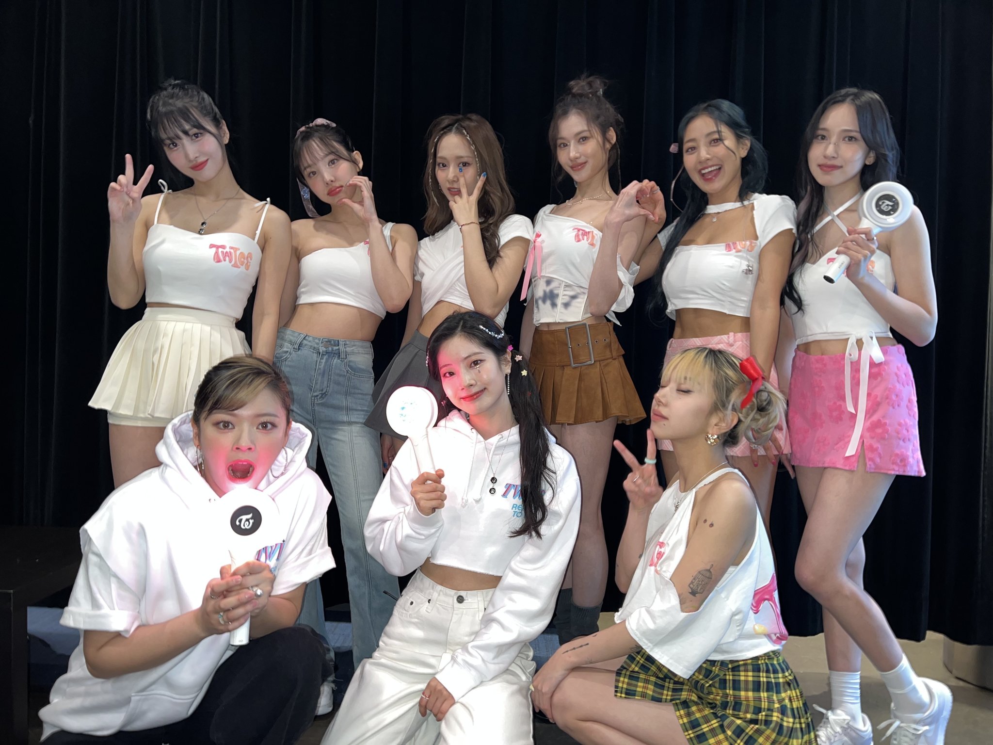 TWICE on Twitter "Hey ONCE💓Can’t wait to see all of you at the TODAYshow plaza soon! We’re