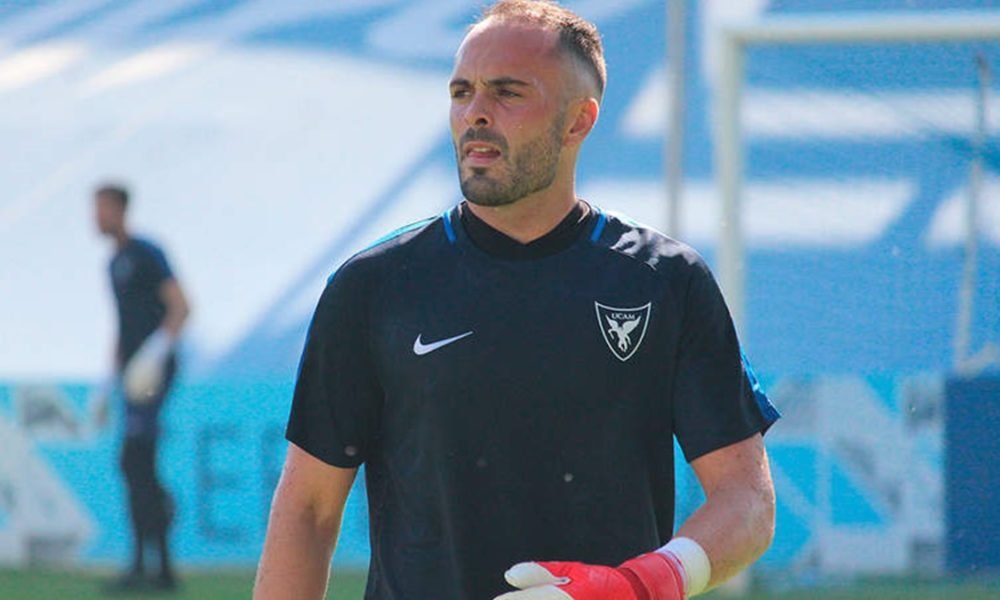 💼 PORTERO LIBRE

🔴 <a href="/julio_julio1/">Julio Iricibar B.</a> acaba de rescindir de mutuo acuerdo con el <a href="/ZCFoficial/">Zamora CF</a> y queda en libertad.  

🤝 UCAM, Izarra, Calahorra y Zamora y +250 partidos en Segunda B. Afronta su madurez deportiva (29 años).

🔥Ya hay tanteos de #SegundaRFEF por el vallisoletano.