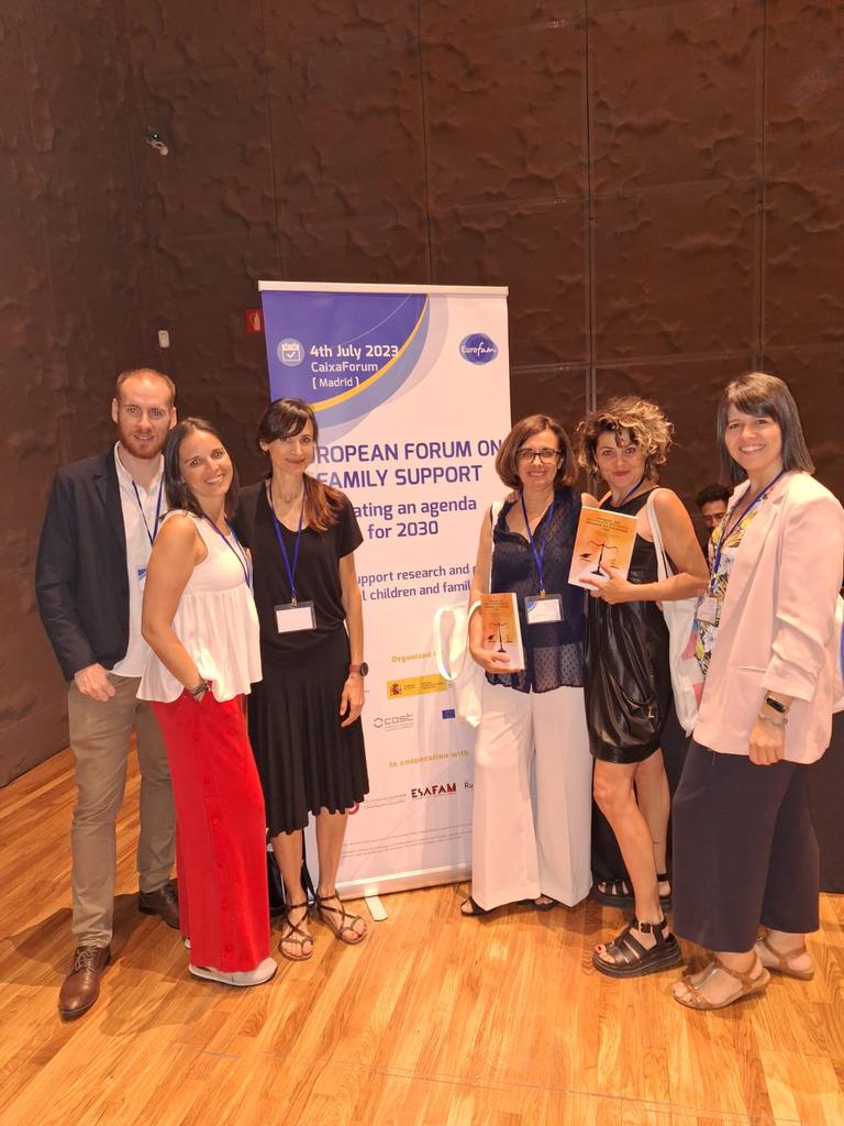 barbihc80's tweet photo. @asociacionponte y #ESAFAM colaborando en el #EurofamNetFinalEvent que se celebra en el día de hoy en Madrid. https://t.co/o9AsueVm2j