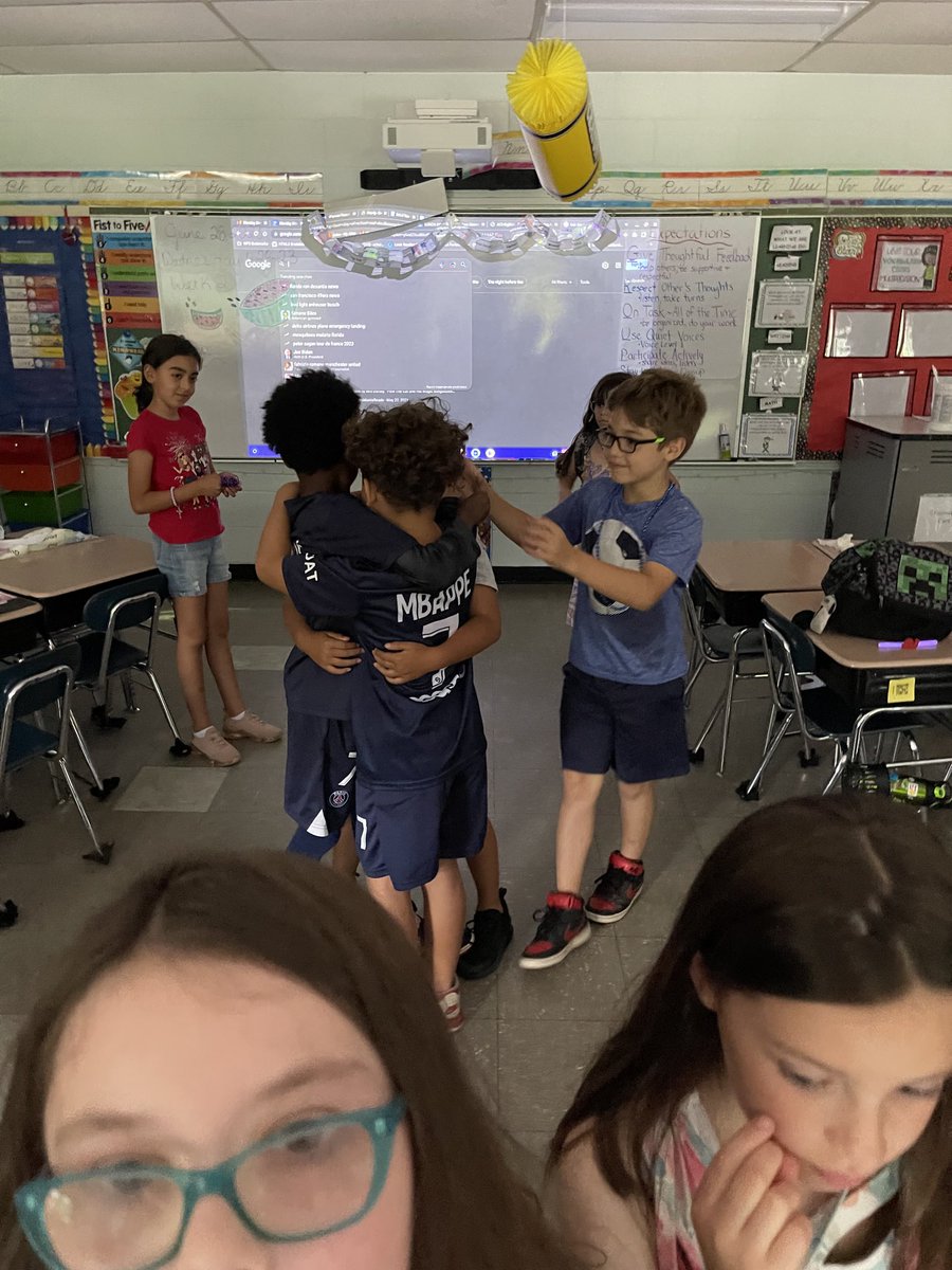 Christine Chute tweet media