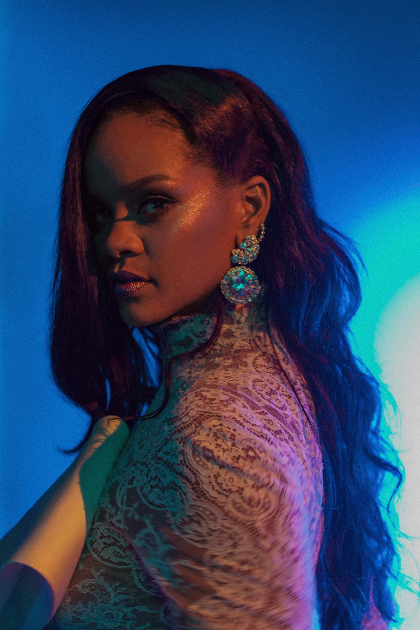 Rihanna charts on twitter rihanna surpasses ed sheeran and becomes