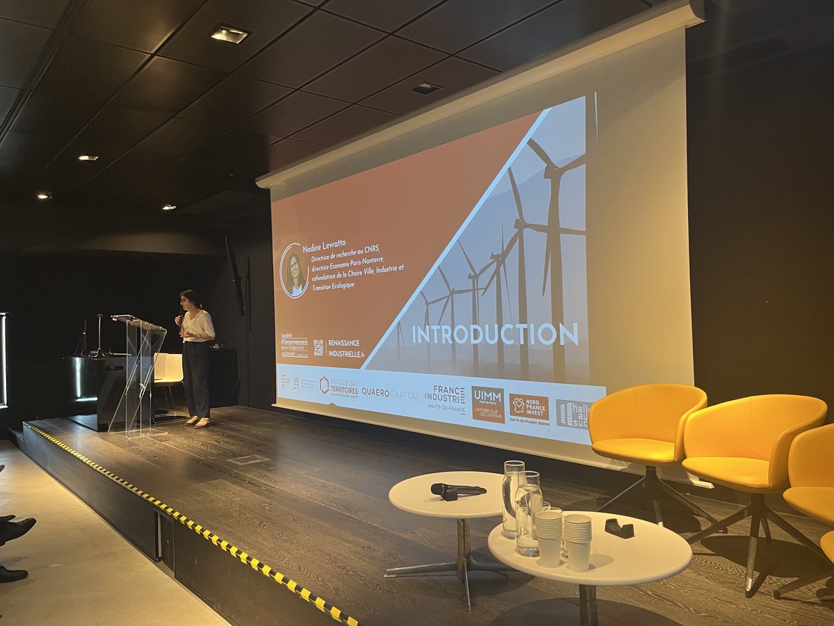IndustrieFrance's tweet photo. GO 🚀 Introduction de la conférence #renaissanceIndustrielle par @NadineLevratto @CNRS « tension entre la conception nationale des politiques industrielles (mode des gigafactory…) et les solutions proposées à l’échelle des territoires » #acceptabilite #industrie https://t.co/E9N0Vk8MWh