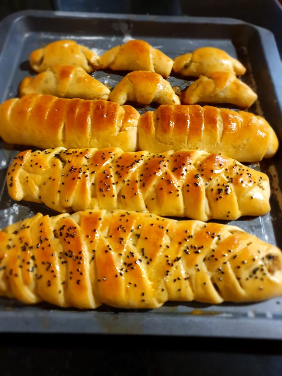 LubnaMughal's tweet image. Loves 💕
Chicken 🐔 Baked 🍚 Bread 🥖

#chickenbread 
#LubnasKitchenDiary 
#baking #bakingtime