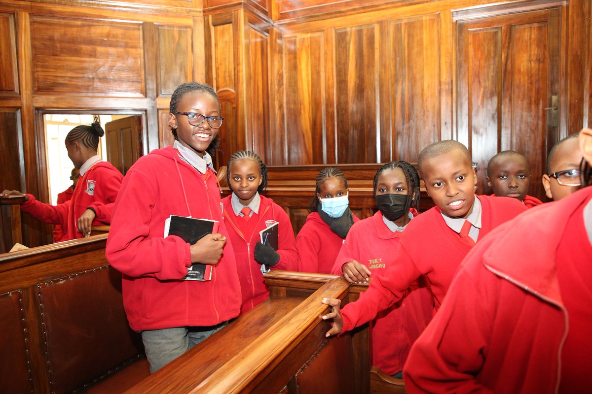 zakheem_rajan's tweet photo. DEMISTIFYING THE JUDICIARY: Delighted to spend my afternoon with students from Chantilly Schools. Asante @jamo_munga for taking the children on a tour of Judiciary Museum at Supreme Court. The museum records the history of Judiciary &amp; is open to public for free from Mon to Fri. https://t.co/t8SSVmBlvp