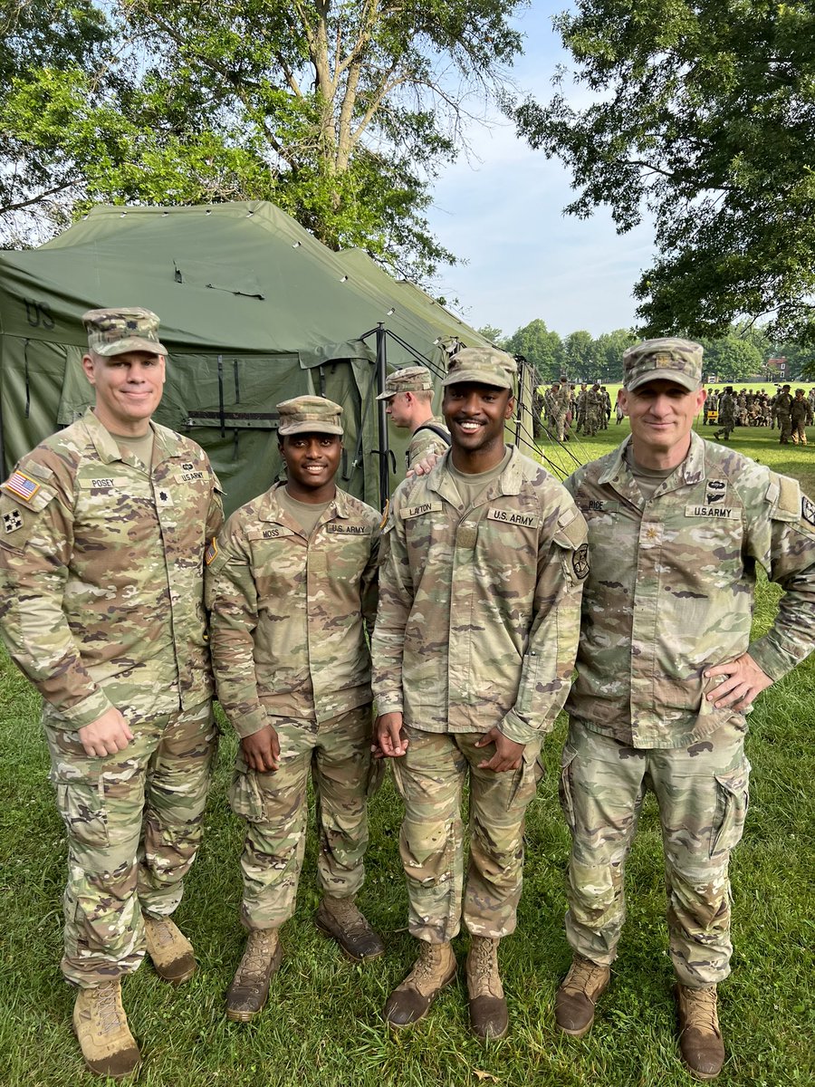 jasonposey08's tweet image. Congratulations to CDT Moss & CDT Layton on completing Cadet Summer Training in 1st Regiment! Way to represent the Bulldog Battalion @MsStateROTC  #armyrotc #hailstate #cst2023