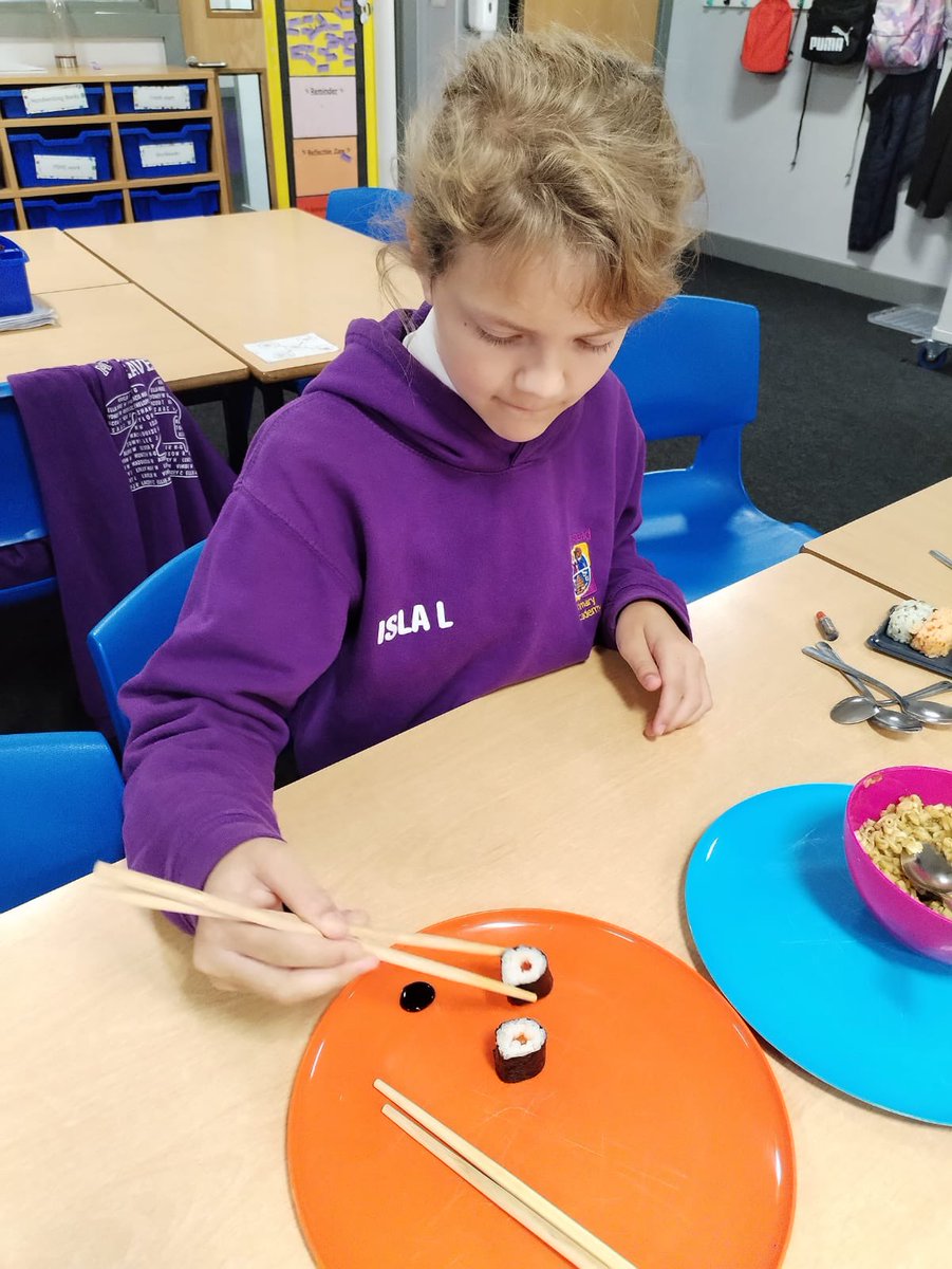 ClassDurham's tweet photo. Whilst most of our class were ok transition we have has a Japan theme day! We have tried new food this morning 🇯🇵 🐝 @AETAcademies @MeadsteadPA @MeadsteadHoS @MEADSTEADCIRP https://t.co/IyFTkfxxFW