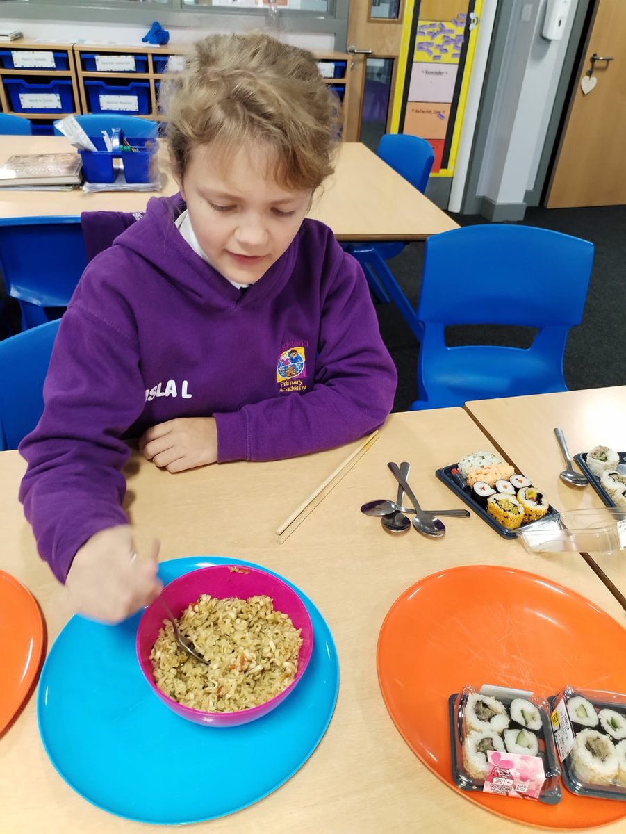 ClassDurham's tweet photo. Whilst most of our class were ok transition we have has a Japan theme day! We have tried new food this morning 🇯🇵 🐝 @AETAcademies @MeadsteadPA @MeadsteadHoS @MEADSTEADCIRP https://t.co/IyFTkfxxFW