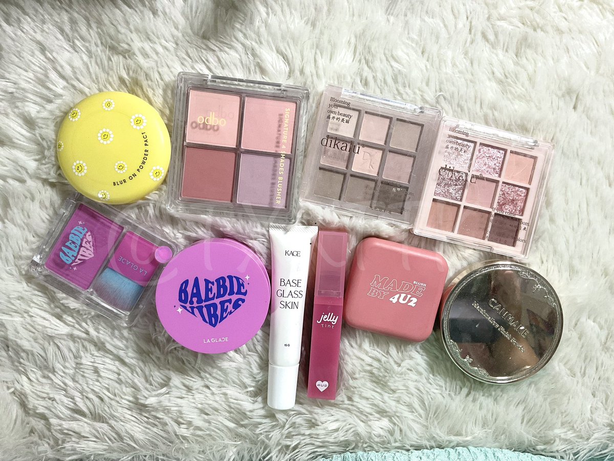 🌟กลับมาแล้วค่าา หลังจากหายไปนานมีใครรอกันมั้ย เดี๋ยวเค้าจะมาส่งต่อคสอ.มือ1-2ของเค้าเองราคาสบายกระเป๋า🌟
รี+ฟอล=ส่งฟรี💒
#ส่งต่อเสื้อผ้า #เสื้อผ้ามือสอง #ส่งต่อเสื้อผ้ามือสอง #ส่งต่อเครื่องสําอาง #ส่งต่อสกินแคร์ #ส่งต่อคสอ #ส่งต่อเครื่องสําอางมือสอง #odbo #laglace #ลากลาส #egilps
