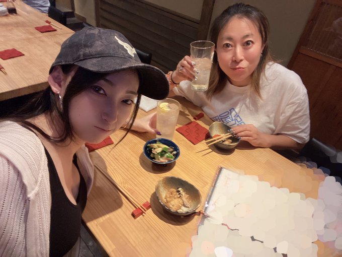 ヨネちゃんと飲み~ https://t.co/YaxO0wvhSB