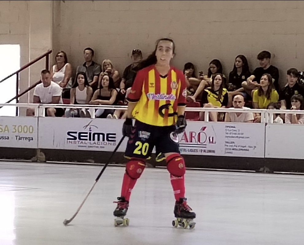 xocdestics's tweet photo. 🏑 Com s'està posant d'interessant l'#OKNCATF
El darrer moviment és el fitxatge per part del @chpalafrugell d'@P71Oscar de l'ex @cpmanlleu Julia Canal. https://t.co/xCCwHzr57r