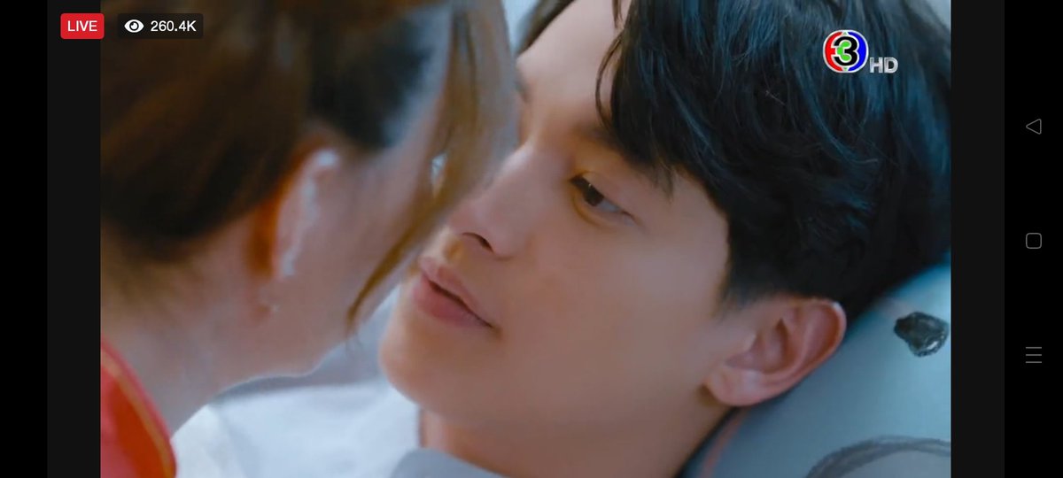 Ms_Mayanne's tweet photo. I didn't catch what he said but I'm sure it was scream-worthy!

See you next week Pennueng and Mata. Please don't let Trai or Paeng get between you. They're not worth it!

#jirayu_jj #เจมส์จิ #มาตาลดาep9 #มาตาลดา #Tothemoonandback https://t.co/h21odvoX7H