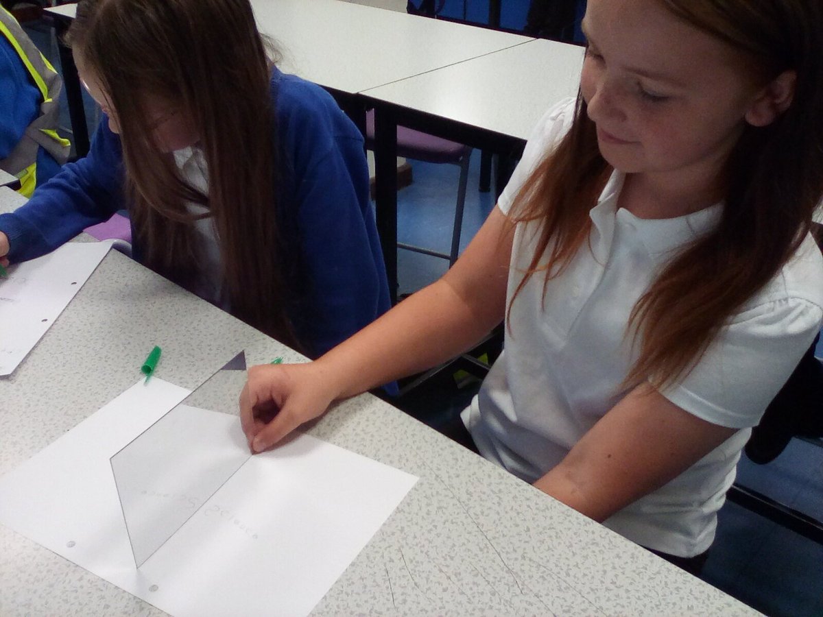 year5barwell's tweet photo. Peek at a day at Heath Lane Year @barwellacademy @HLA_Bethebest https://t.co/NiviwaF2M8