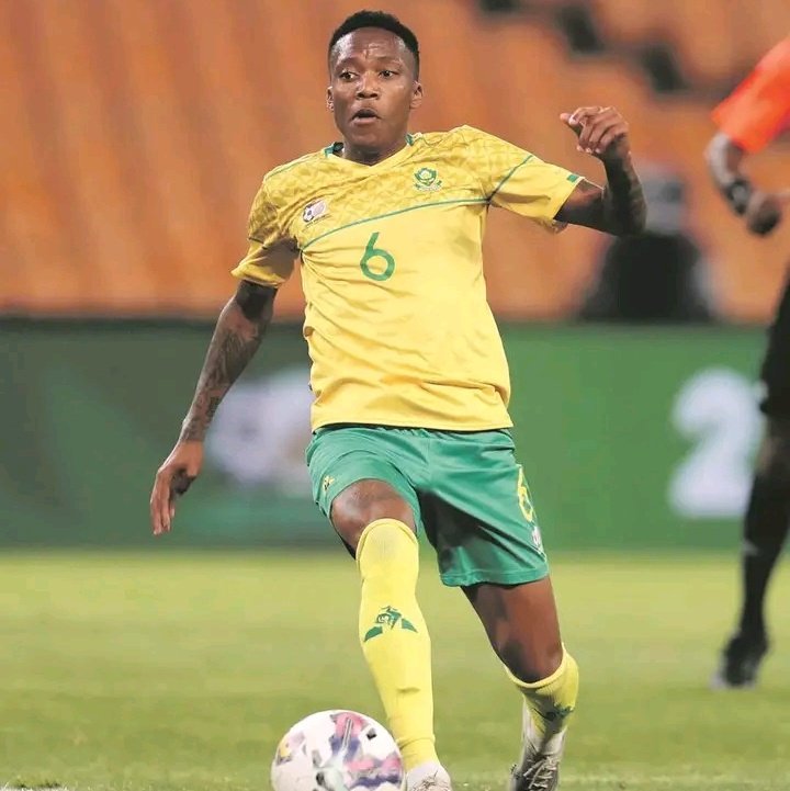 MenzButhelezi's tweet photo. #NewProfilePic https://t.co/dotv8imCA3