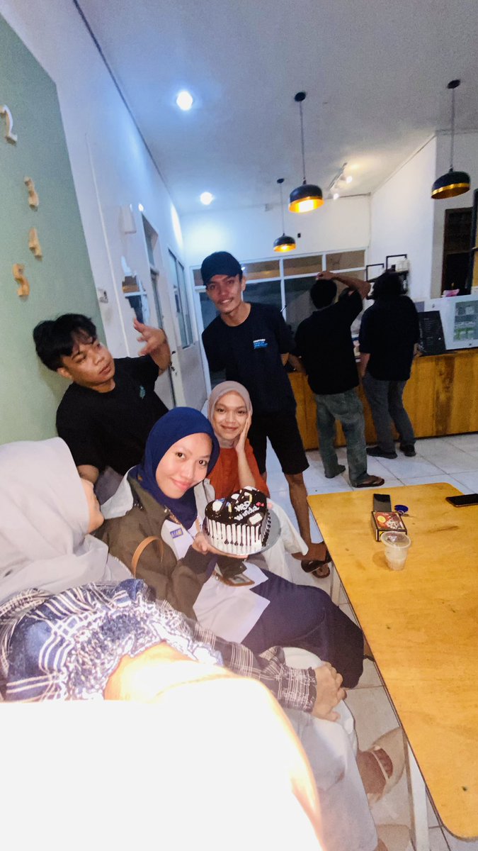 temanbarumu's tweet photo. Hd si beautiful soul🧁 https://t.co/1bI8hZmUnT