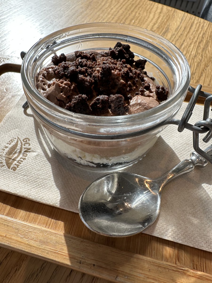 Completar una jornada de shopping amb descompte gaudint dels teus plats preferits és el pla definitiu de l'estiu🙌

#LOutletdeBarcelona