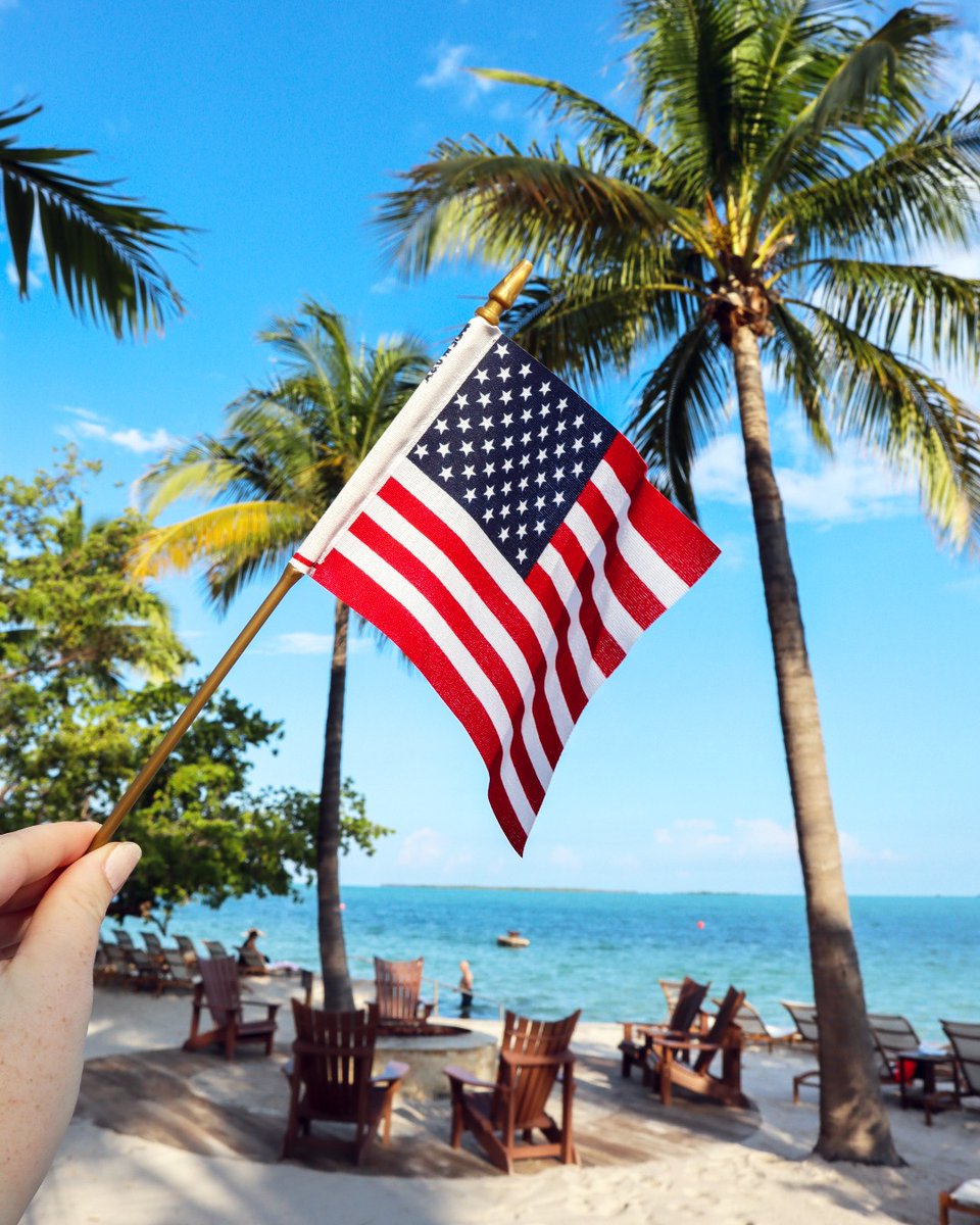 Stars, stripes and sand... Happy 4th of July! 🗽