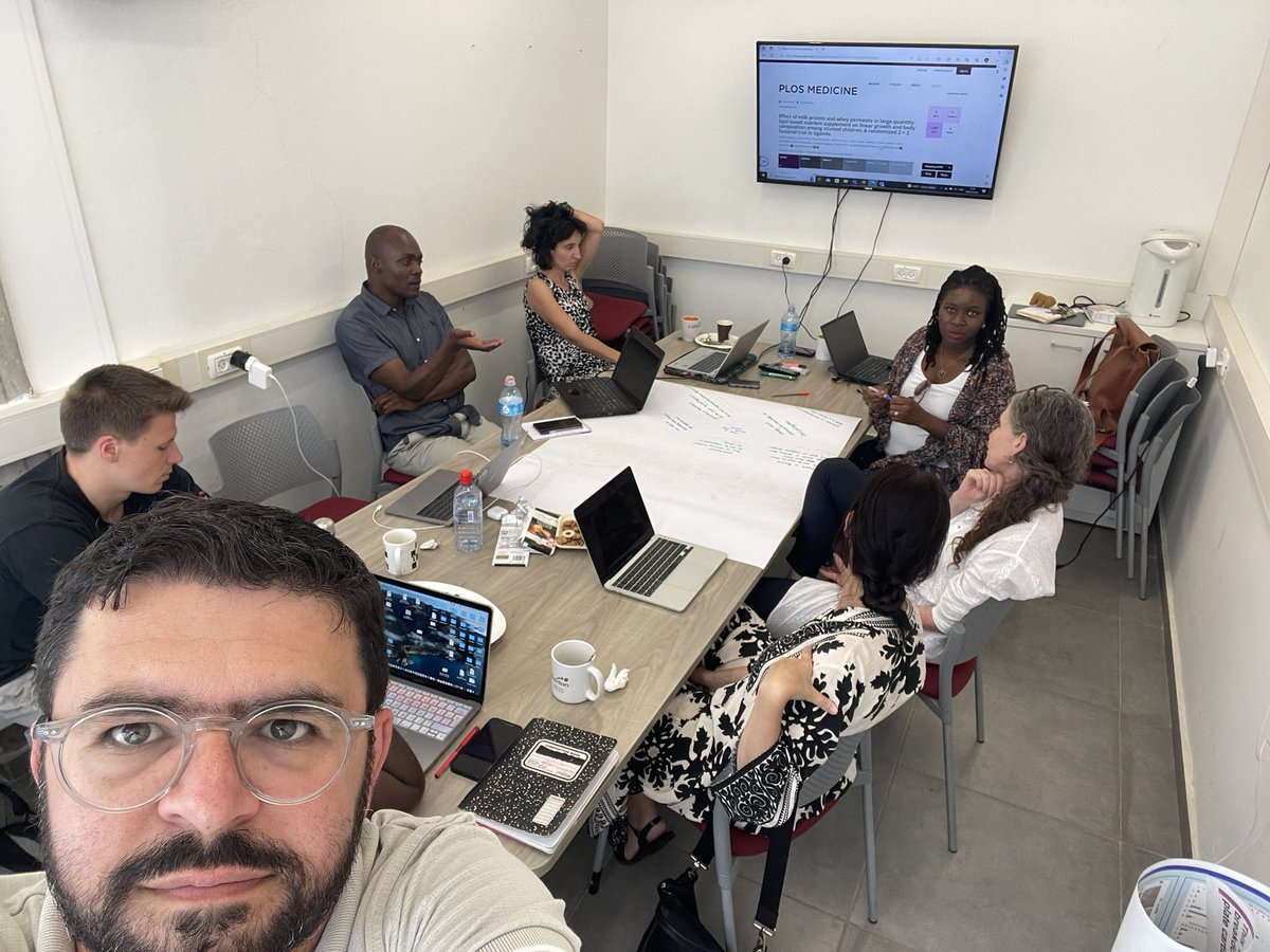 2nd day of brainstorming and this time we are putting everything on a drawing board! We are discussing ideas of developing ready to use therapeutic foods for malnourished children, focusing on LMICs! #brainstorming #malnourishedchildren #sciencewithoutboarders