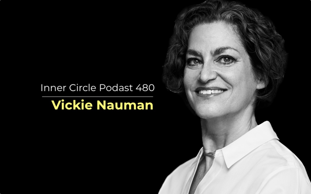 Music Tech Consultant Vickie Nauman, caremakers lean towards ditiching radio in cars altogether, And Tidal goes hi-res lossless on my latest Podcast. ow.ly/9hrS50P28Gu #producer #musictech