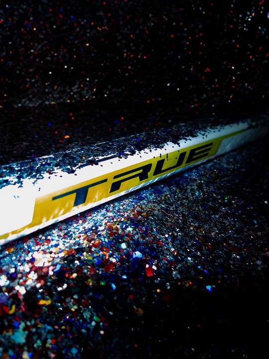 🇺🇸4th of JULY GIVEAWAY🇺🇸
Celebrating Independence Day in style - @truetemperhockey x <a href="/usahockey/">USA Hockey</a> are teaming up to giveaway this LIMITED EDITION Connor Hellebuyck TRUE CATALYST Goalie Stick!

Details to enter below👇