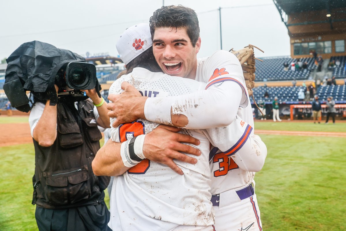d1baseball's tweet photo. 2023 #MLBDraft: Top 150 College Prospects – Biggest Risers 📈

1. Brock Vradenburg, @MSUBaseball ⬆️84 
2. Caden Grice, @ClemsonBaseball ⬆️61
3. Mitch Jebb, @MSUBaseball ⬆️52 
4. Kristian Campbell, @GTBaseball ⬆️48

FULL LIST 👉 https://t.co/dYiaxwbEWX https://t.co/Q9UqNjR4xJ