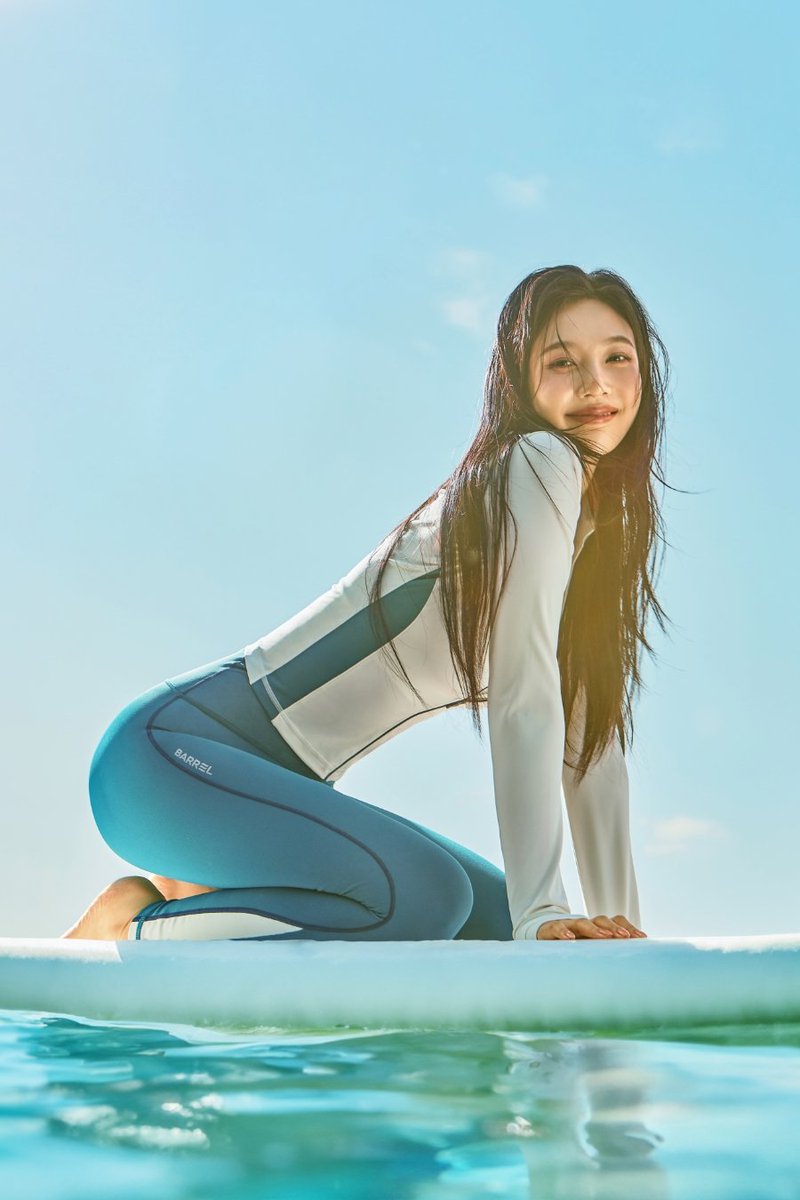 joyisthetics's tweet photo. we need her to serve at the waterbomb festival !! https://t.co/dY09tuEgLP