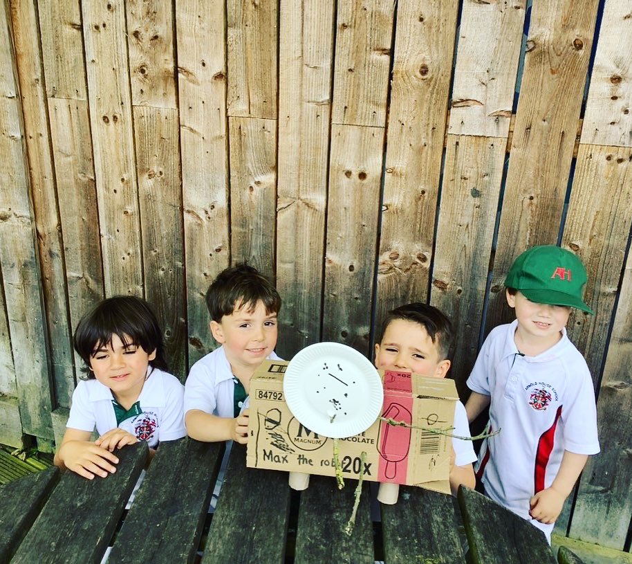ArnoldHouseSch's tweet photo. Pre-Reception had a great time visiting Battersea Park Zoo last week. They got to make a special toy for some animal friends using cardboard boxes and sticks. And, as you can see in the pictures, even the teachers had fun! #prereception #schooltrip #zootrip #earlyyearseducation https://t.co/slelf3KTvI