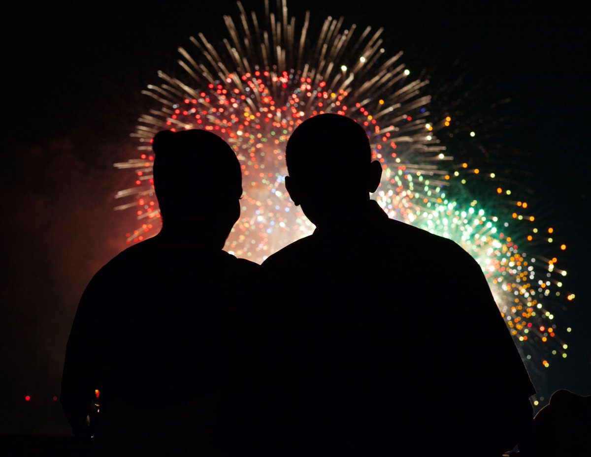 RT @MichelleObama: From our family to yours, we hope you have a happy Fourth of July! https://t.co/0p01TC62ug