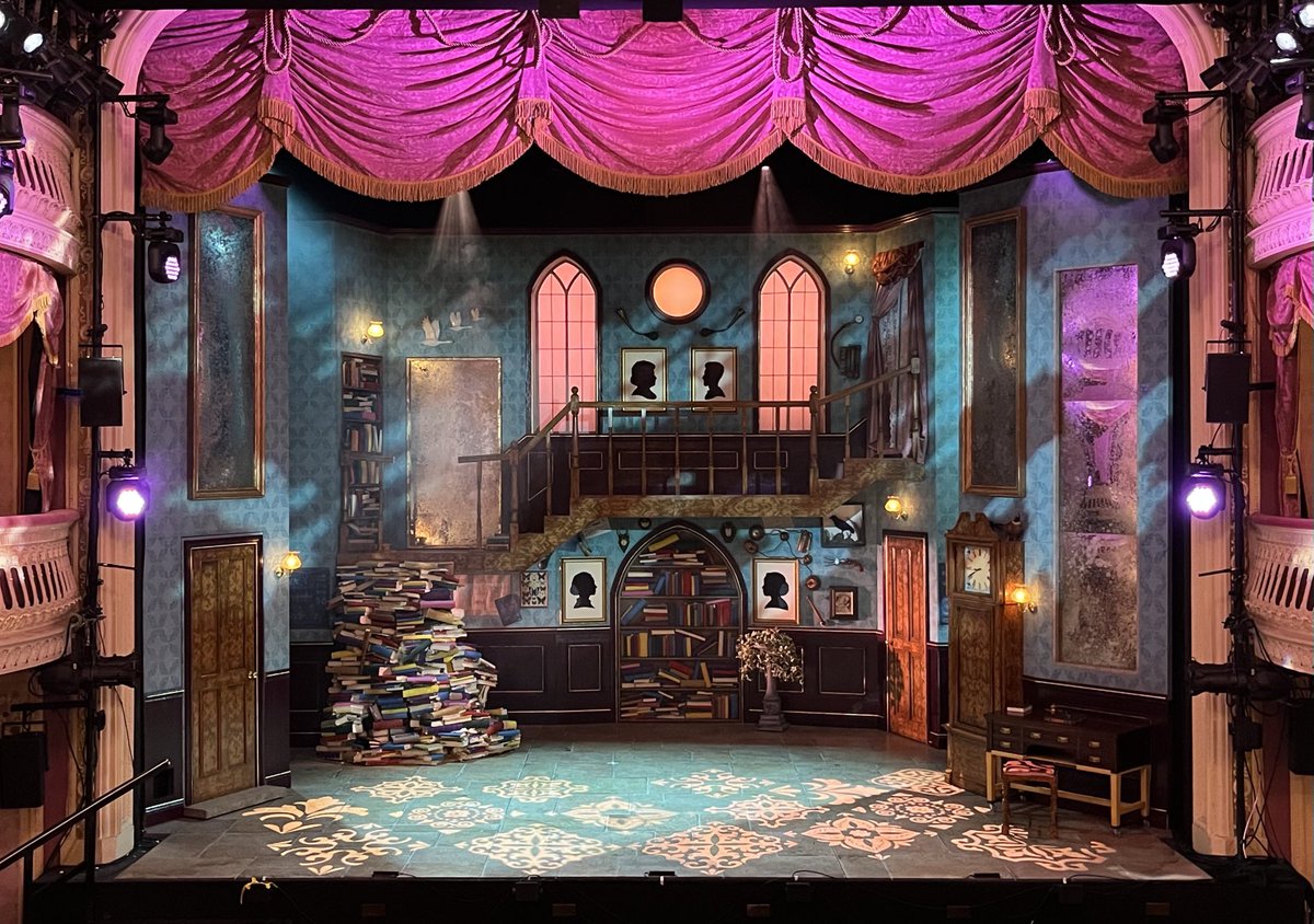 katieliasdesign's tweet photo. #BleakExpectations from model to stage
🎨Designed by Me
🎭Directed by @cazzaleslie
💡Lighting by @AndrewExeter
🛠️Scenic Construction by Bower Wood
🎨Scenic Art by Richard Nutbourne
🎟️@BleakExpPlay @CriTheatre
#setdesign #theatredesign https://t.co/fSmYAxhp30
