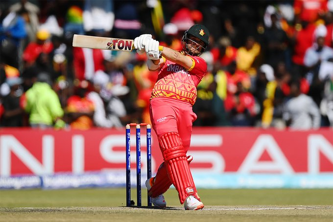 ZTNPrime's tweet photo. #CWC | UPDATE: After 30 overs Zimbabwe are 164/5 ZIM require 71 runs with 120 balls remaining.
@ryanburl3 *59
Madhevere *40
#GetThePicture #Zimbabwe #ZIMvSCO #FillUpQueensSportsClub #Williams #Raza #Ngarava #Chatara #India https://t.co/0wcTEHGoN3