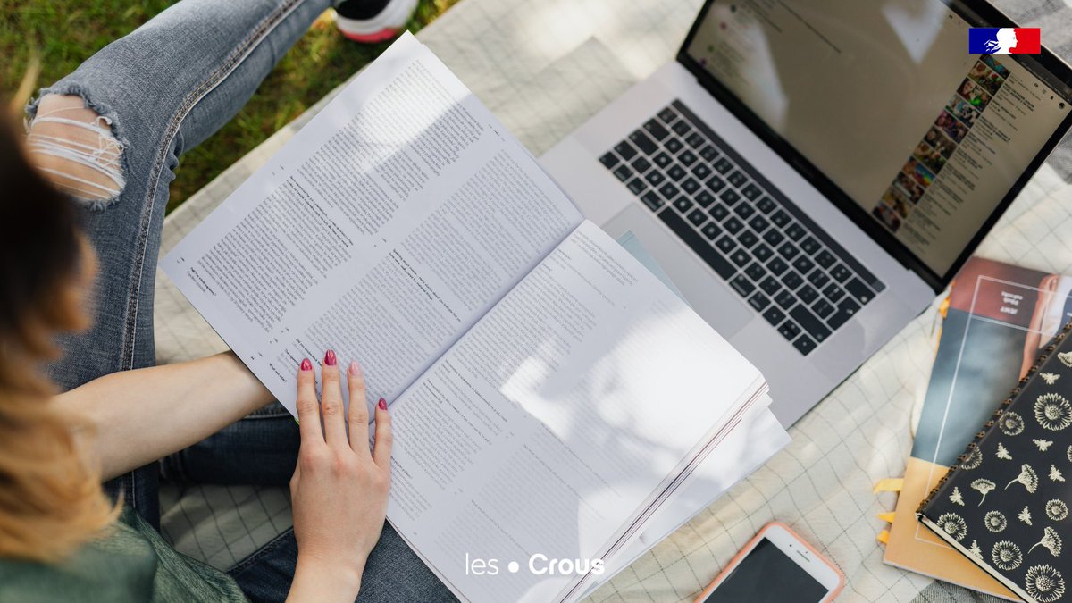 Cnous_LesCrous's tweet photo. Bientôt la pause estivale !☀️Bien sûr, nous continuons d’accompagner les étudiants durant cette période. Complément Grandes Vacances, aides sociales, restauration : tout savoir sur les services Crous⤵️ https://t.co/WK5bN7ecvx